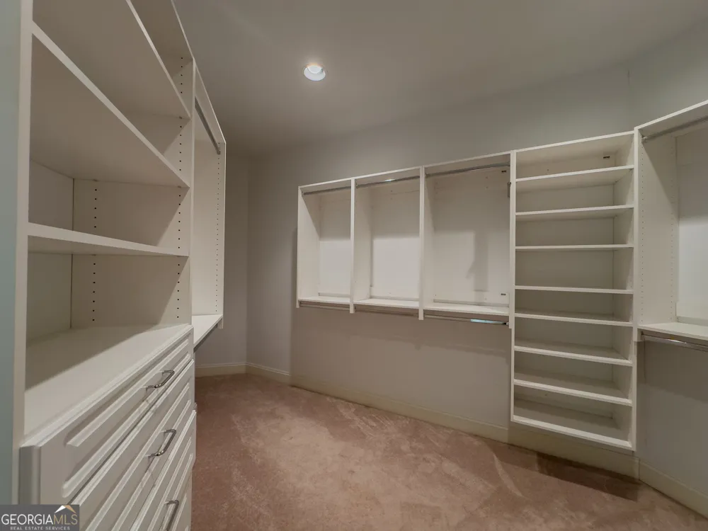 818 Natchez Valley TRCE Grayson, GA 30017