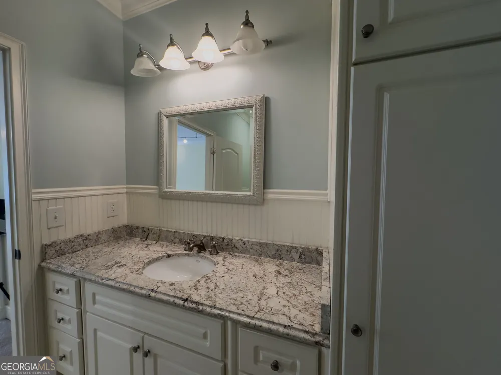 818 Natchez Valley TRCE Grayson, GA 30017