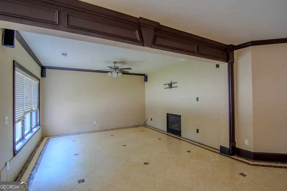 818 Natchez Valley TRCE Grayson, GA 30017