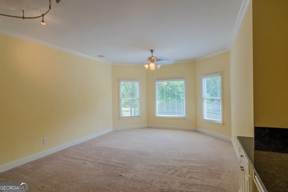 818 Natchez Valley TRCE Grayson, GA 30017