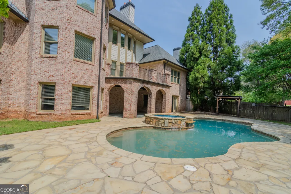 818 Natchez Valley TRCE Grayson, GA 30017
