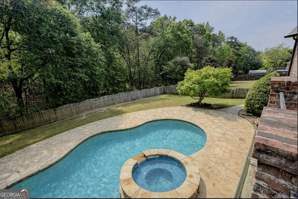 818 Natchez Valley TRCE Grayson, GA 30017