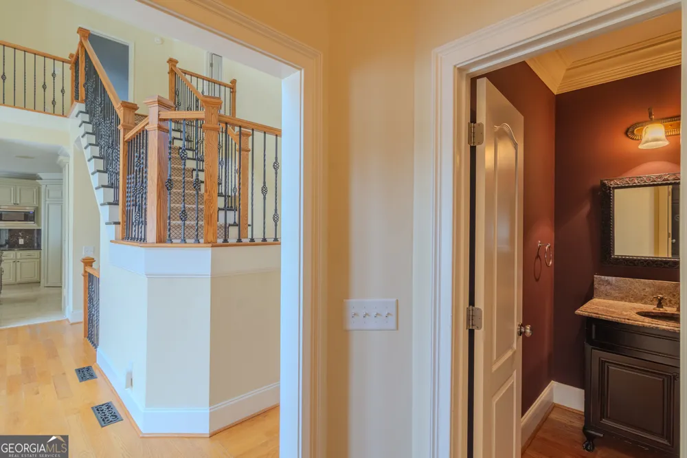 818 Natchez Valley TRCE Grayson, GA 30017