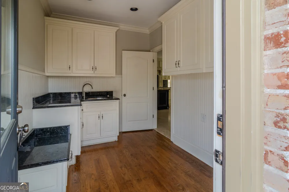 818 Natchez Valley TRCE Grayson, GA 30017