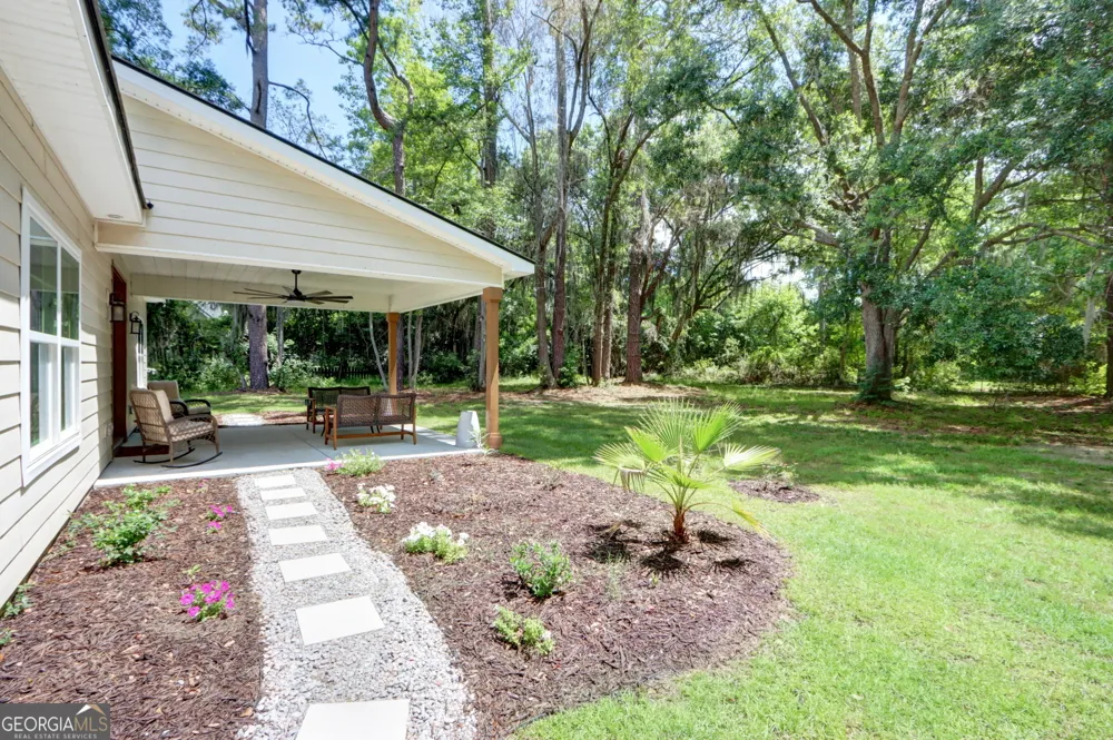 45 Dutchmans Cove RD Midway, GA 31320