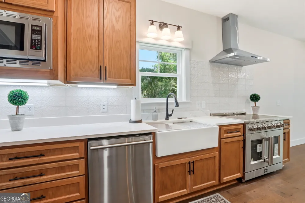 45 Dutchmans Cove RD Midway, GA 31320