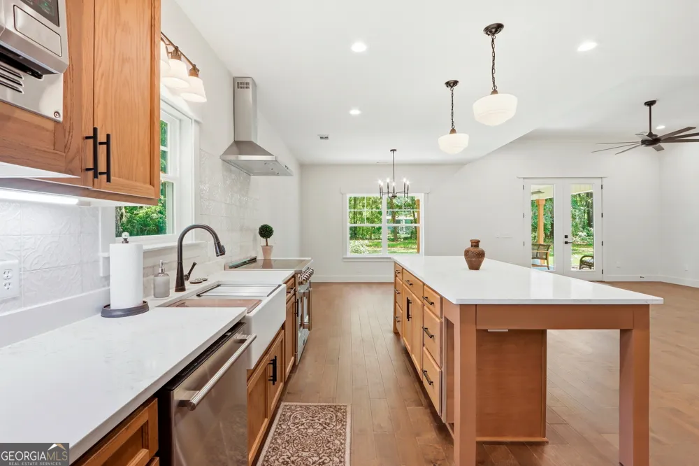 45 Dutchmans Cove RD Midway, GA 31320