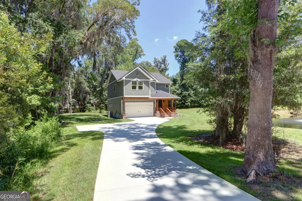 91 Sir Edward Teach RD Midway, GA 31320