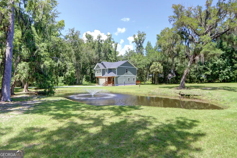 91 Sir Edward Teach RD Midway, GA 31320