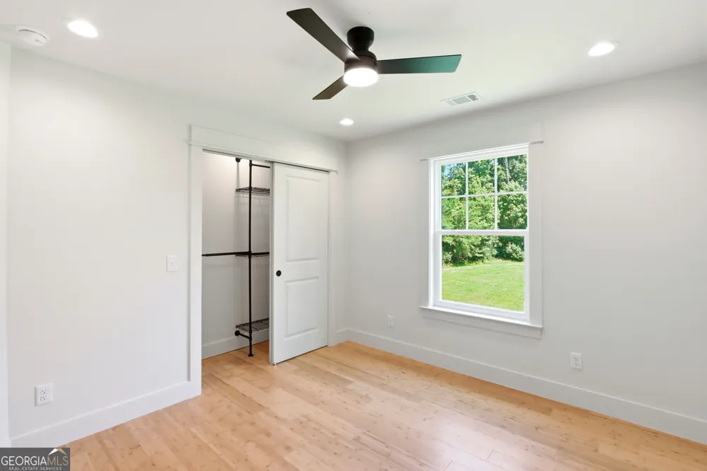 91 Sir Edward Teach RD Midway, GA 31320