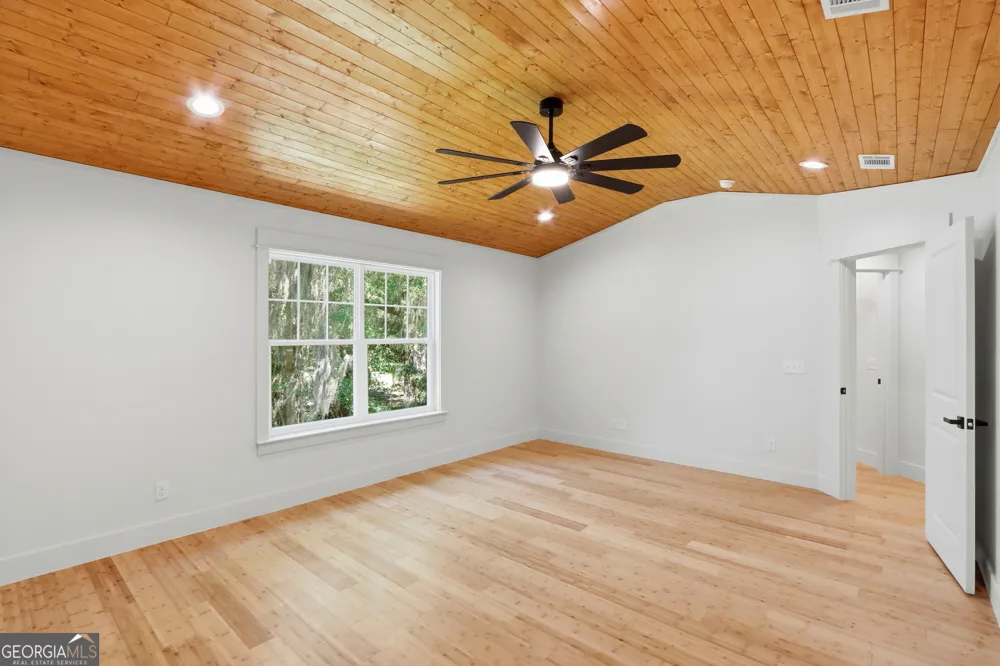 91 Sir Edward Teach RD Midway, GA 31320