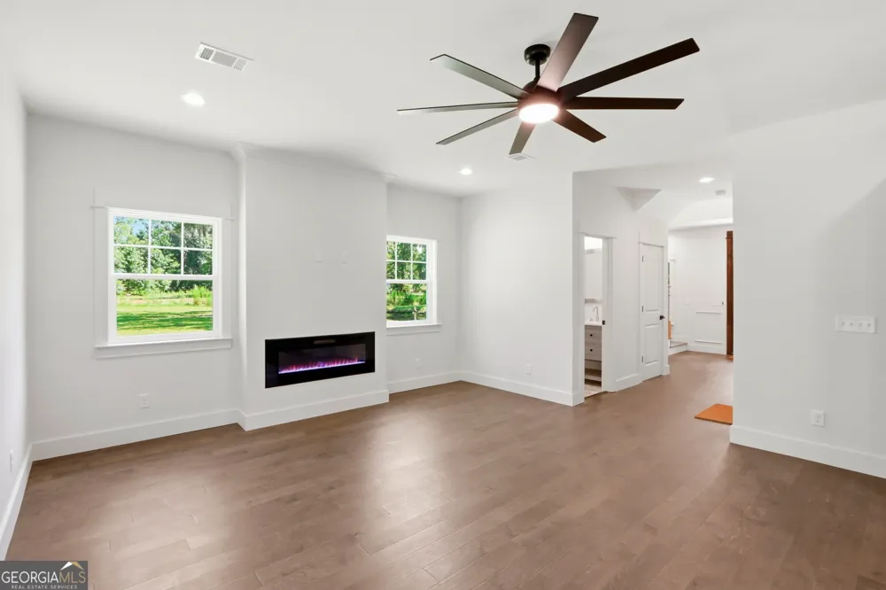 91 Sir Edward Teach RD Midway, GA 31320