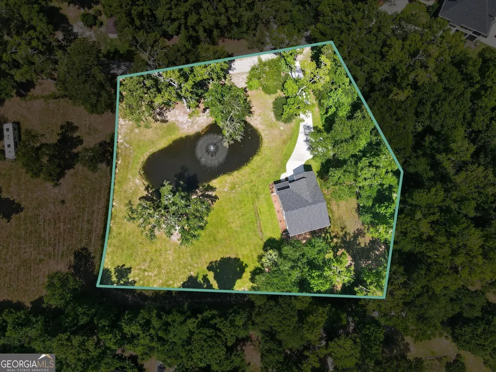 91 Sir Edward Teach RD Midway, GA 31320