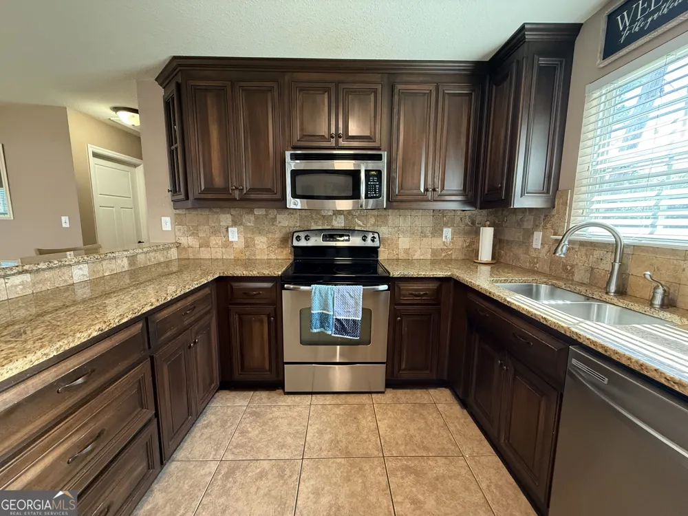 4878 Stonewall CIR Valdosta, GA 31605