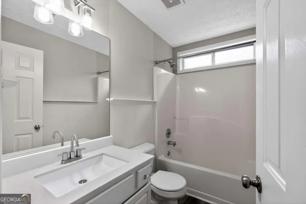 625 Harbor Bay DR Lawrenceville, GA 30045