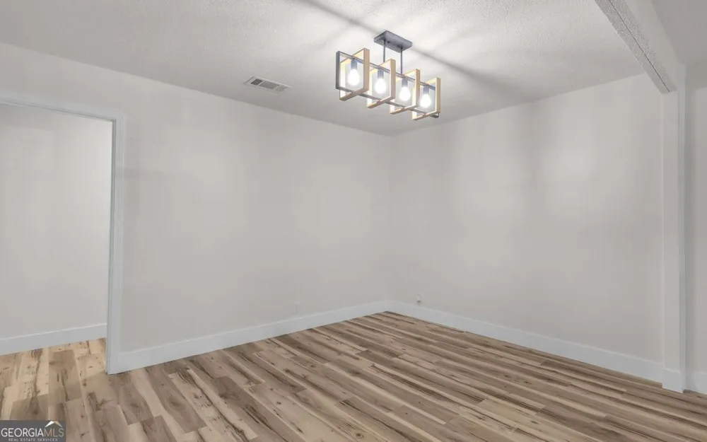 539 Pine AVE Midway, GA 31320