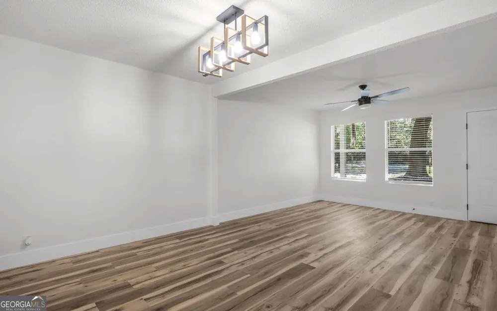 539 Pine AVE Midway, GA 31320