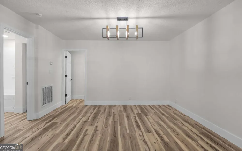 539 Pine AVE Midway, GA 31320