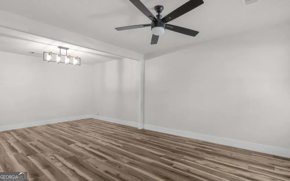 539 Pine AVE Midway, GA 31320