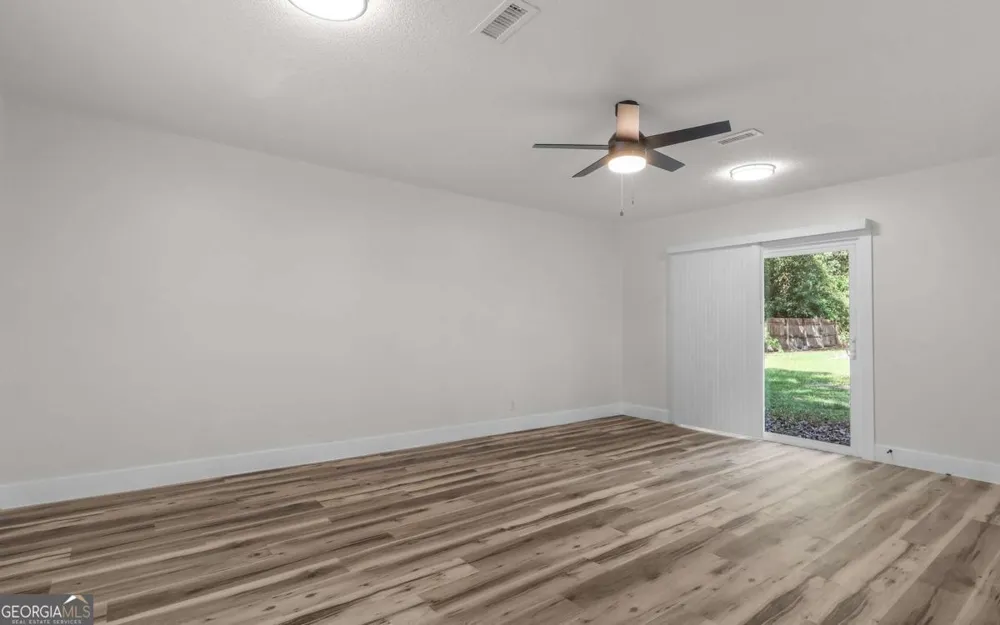 539 Pine AVE Midway, GA 31320
