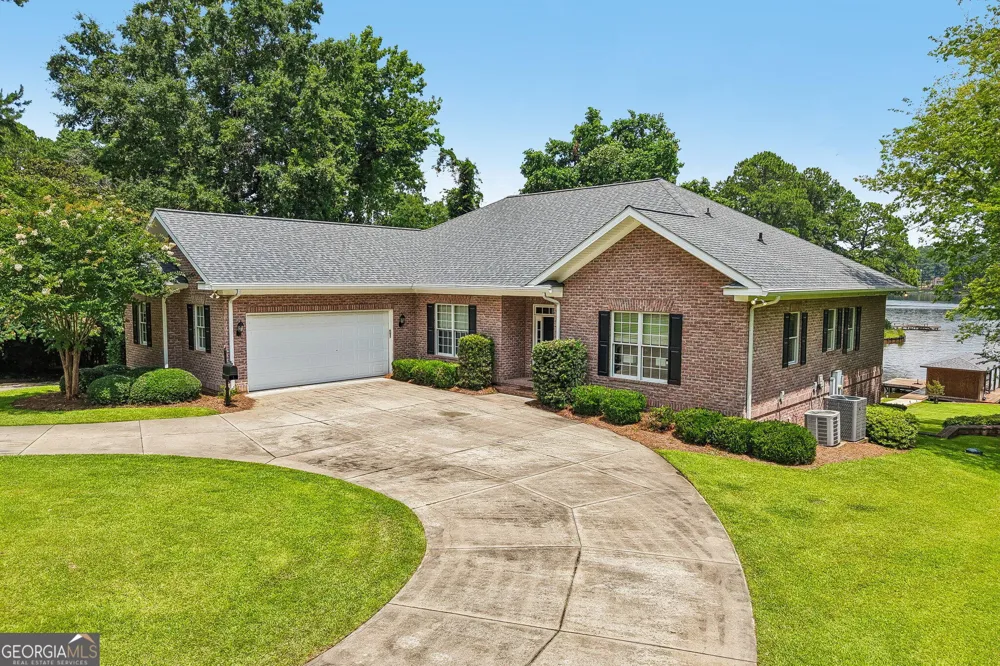 115 Lakeshore CT NE Milledgeville, GA 31061