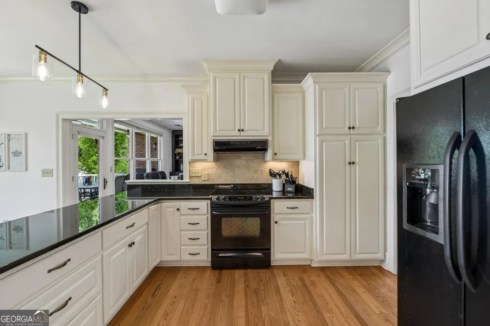 115 Lakeshore CT NE Milledgeville, GA 31061