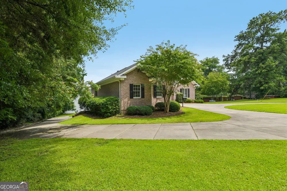115 Lakeshore CT NE Milledgeville, GA 31061