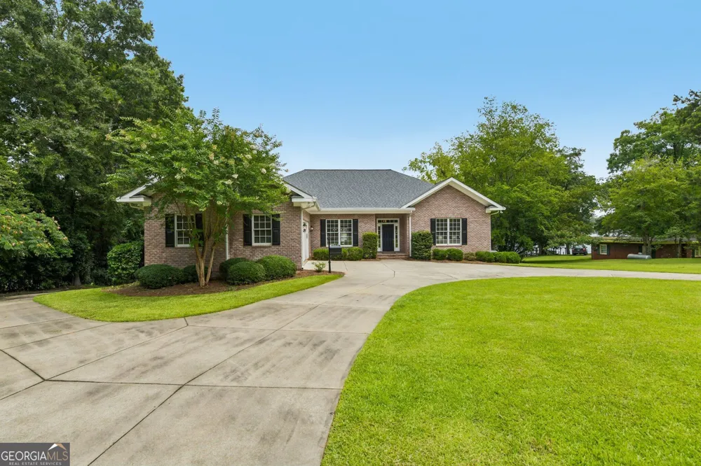 115 Lakeshore CT NE Milledgeville, GA 31061