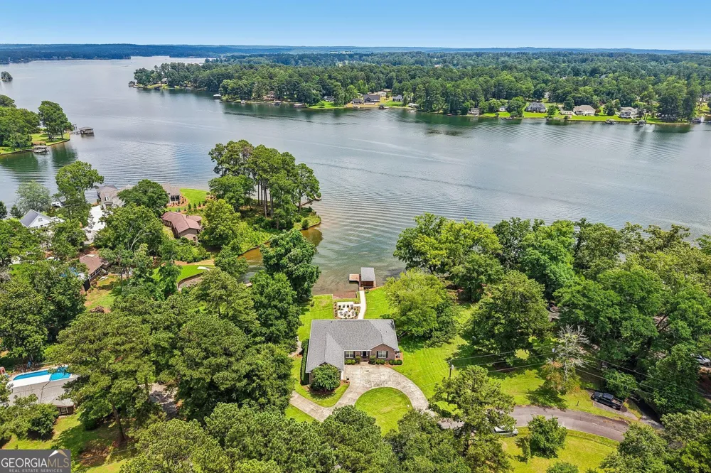 115 Lakeshore CT NE Milledgeville, GA 31061