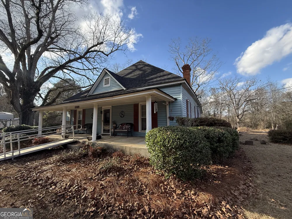 1769 Payne RD Rentz, GA 31075