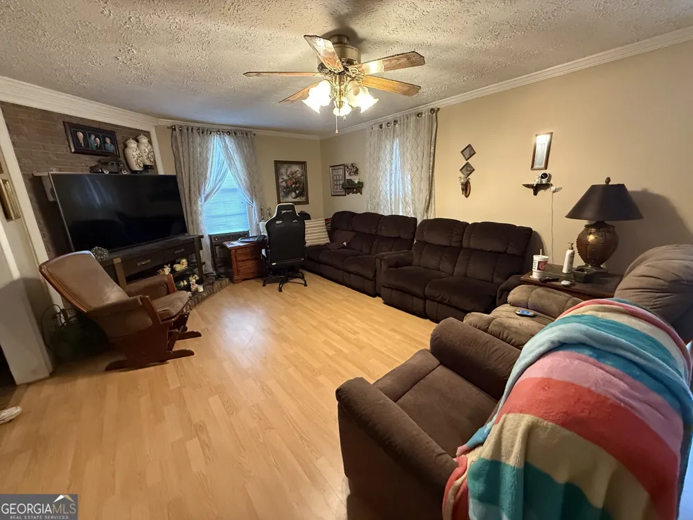 1769 Payne RD Rentz, GA 31075
