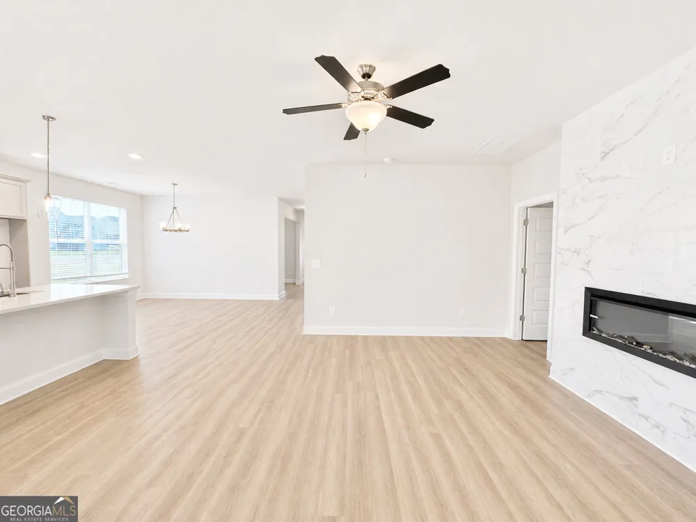 909 Nora Eloise DR Bonaire, GA 31005