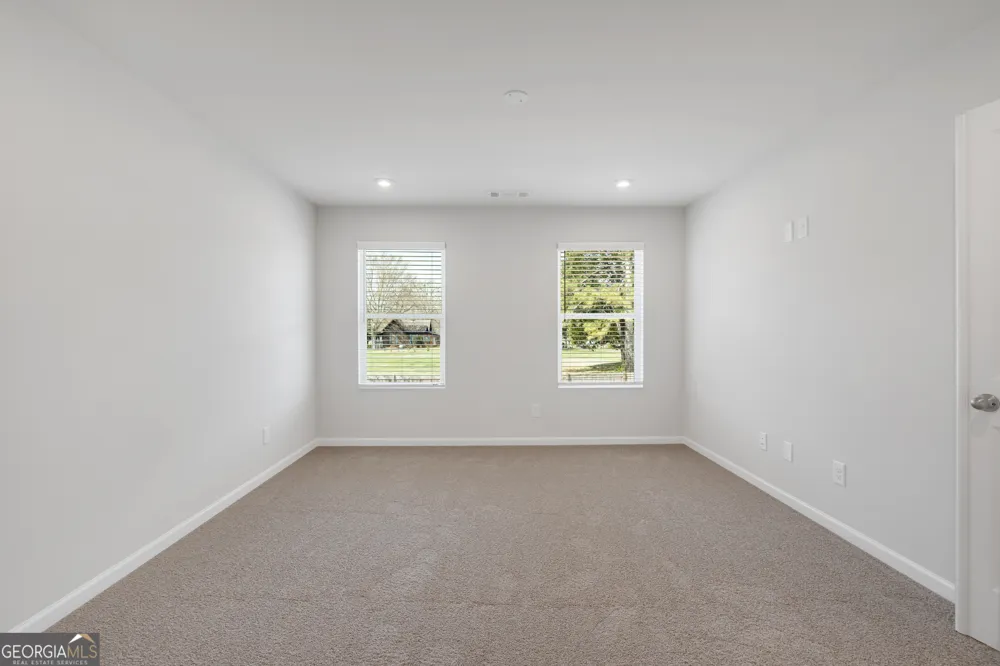 105 Village Green DR Adairsville, GA 30103