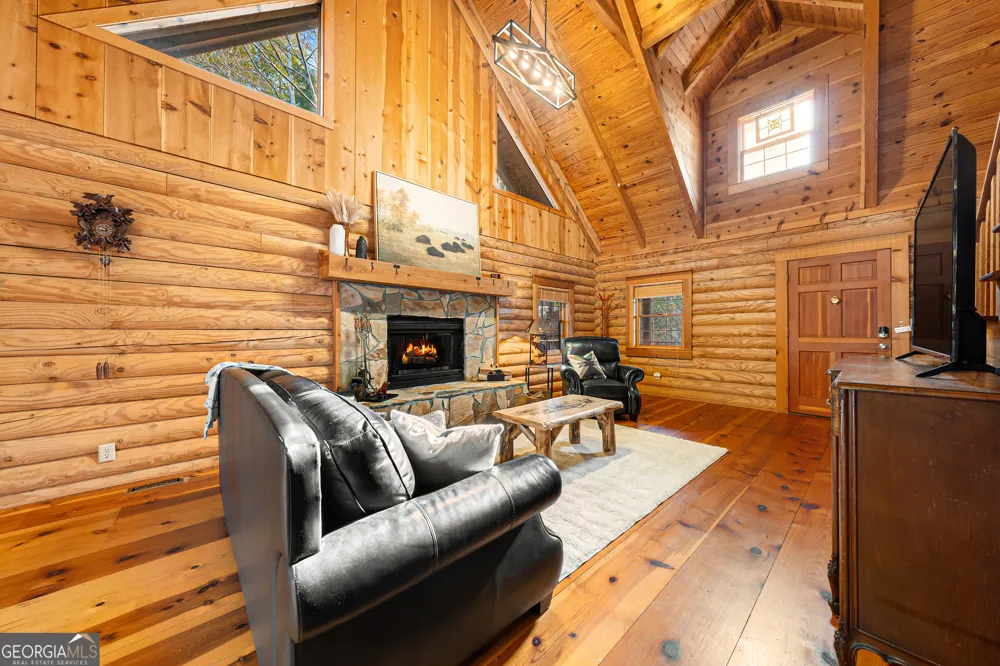 451 Pinecrest RD Sautee Nacoochee, GA 30571