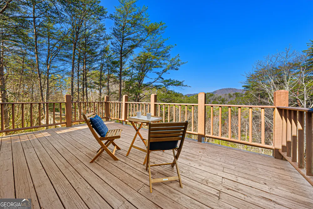 451 Pinecrest RD Sautee Nacoochee, GA 30571