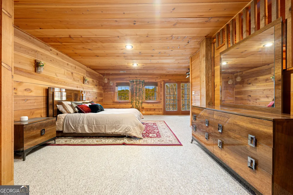 451 Pinecrest RD Sautee Nacoochee, GA 30571