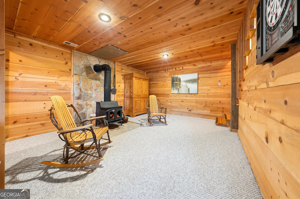 451 Pinecrest RD Sautee Nacoochee, GA 30571