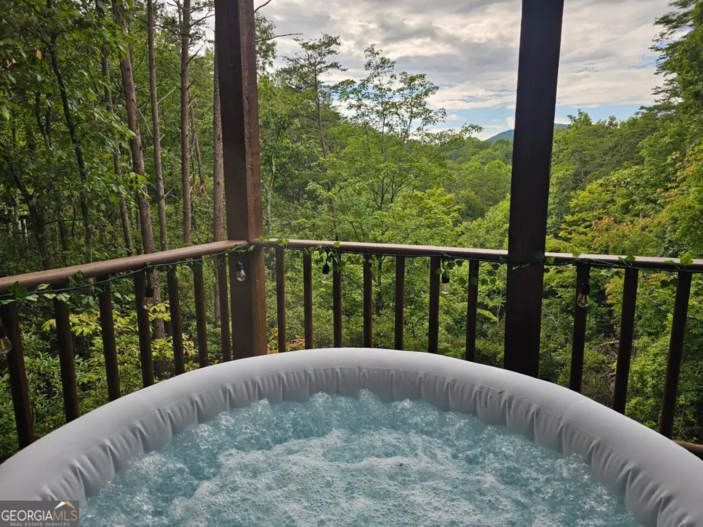451 Pinecrest RD Sautee Nacoochee, GA 30571