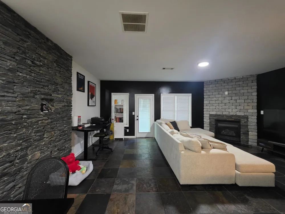 5732 Singlebriar CT Norcross, GA 30093