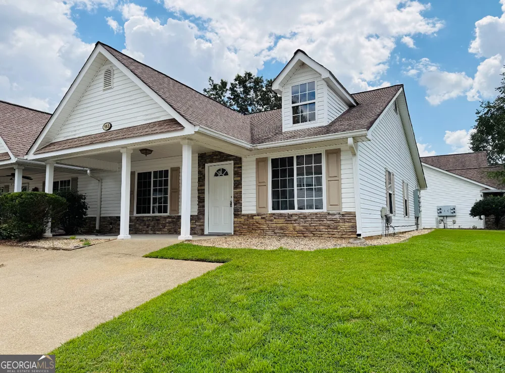 153 Crest Pointe Bremen, GA 30110