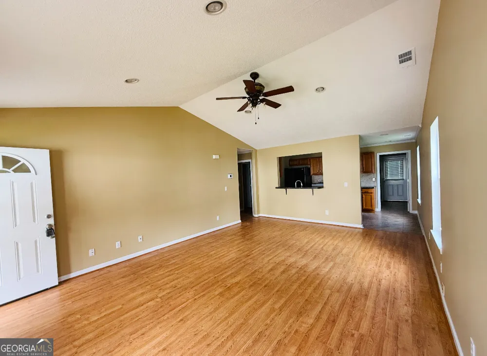 153 Crest Pointe Bremen, GA 30110