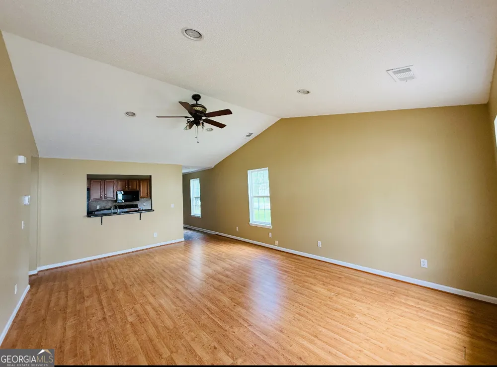153 Crest Pointe Bremen, GA 30110