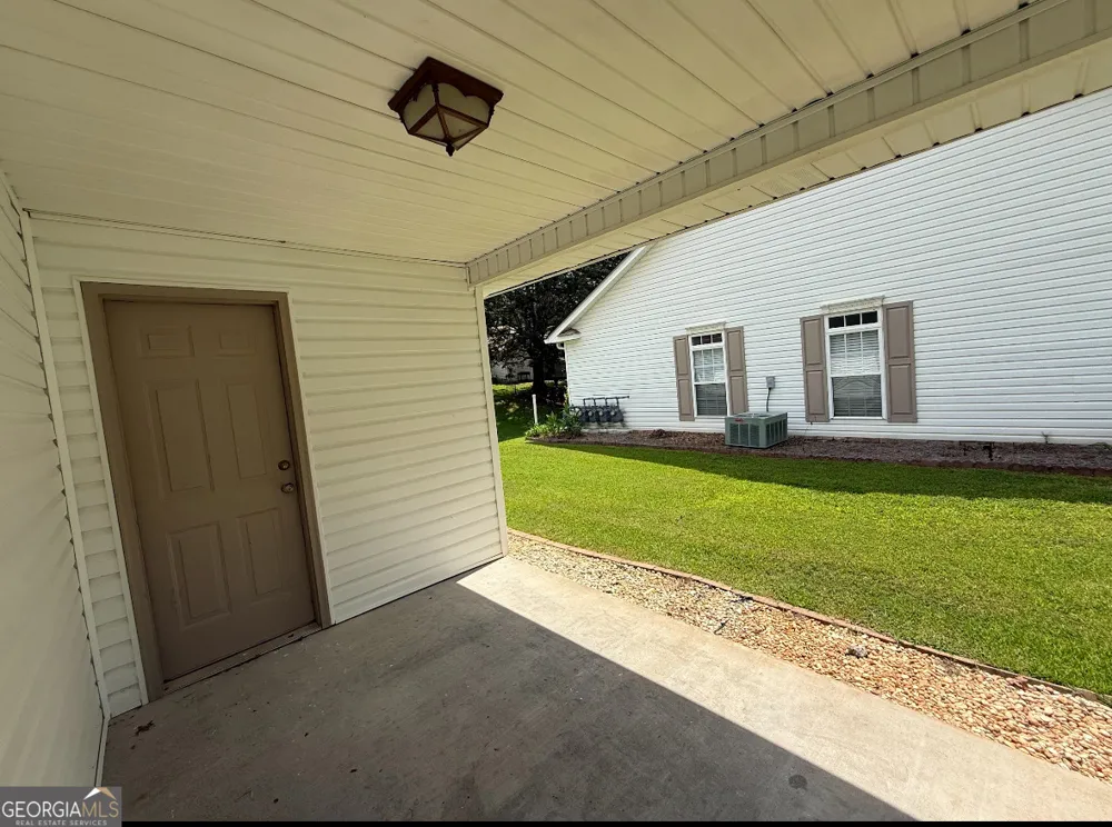 153 Crest Pointe Bremen, GA 30110