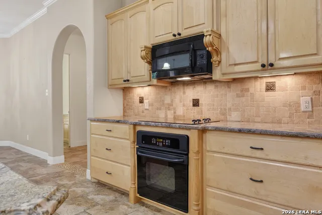 249 Legacy Trail La Vernia, TX 78121