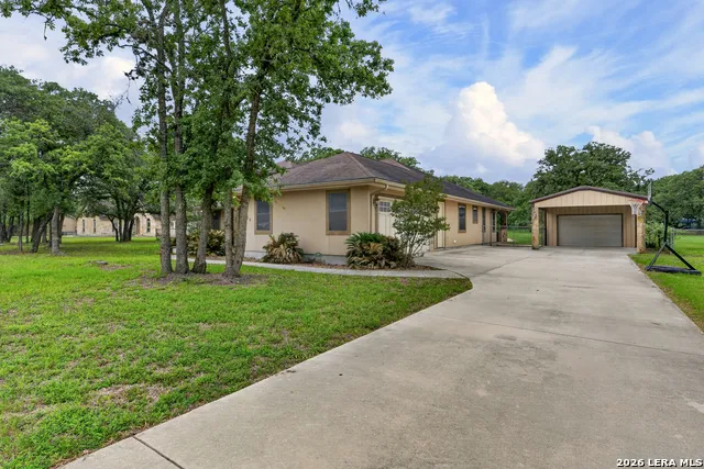 249 Legacy Trail La Vernia, TX 78121