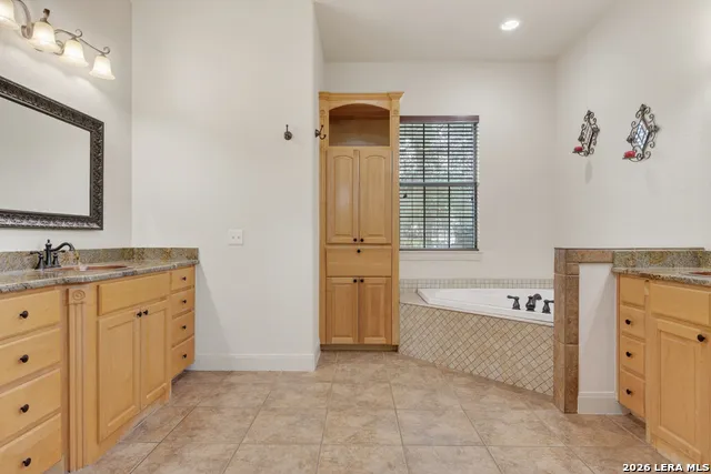 249 Legacy Trail La Vernia, TX 78121