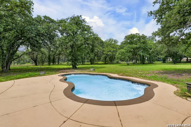 249 Legacy Trail La Vernia, TX 78121