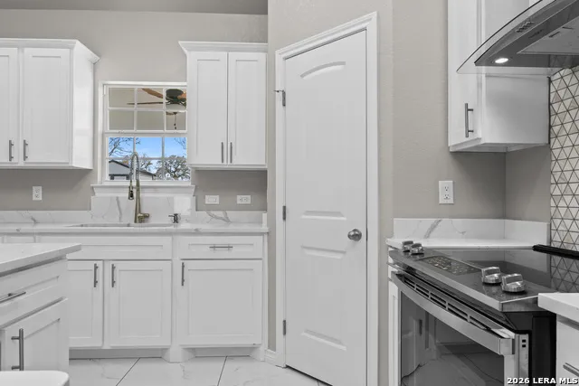 8116 Ventura Selma, TX 78154