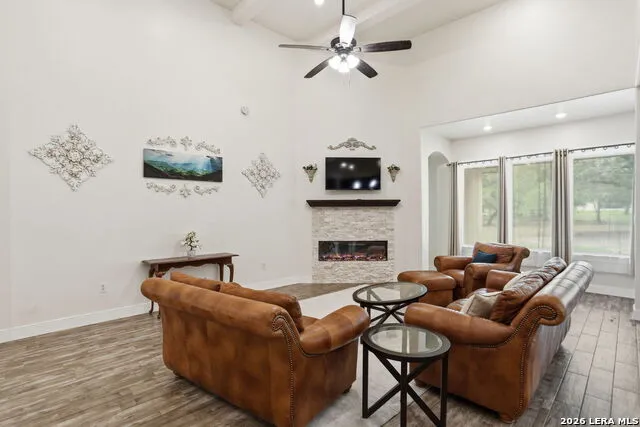 306 County Road 6876 Natalia, TX 78059