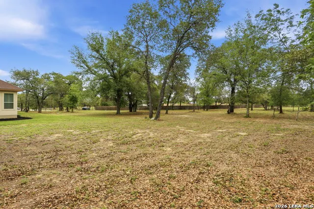 306 County Road 6876 Natalia, TX 78059
